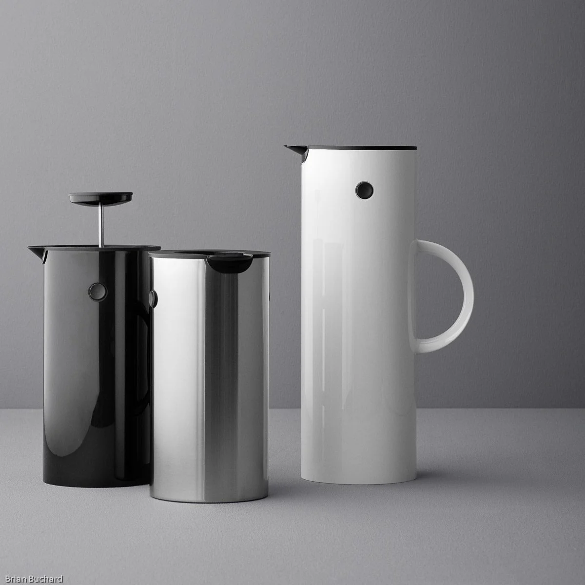 STELTON Em77 Water Vacuum Thermal Jug 1 Litre, Soft Sand - Image 3