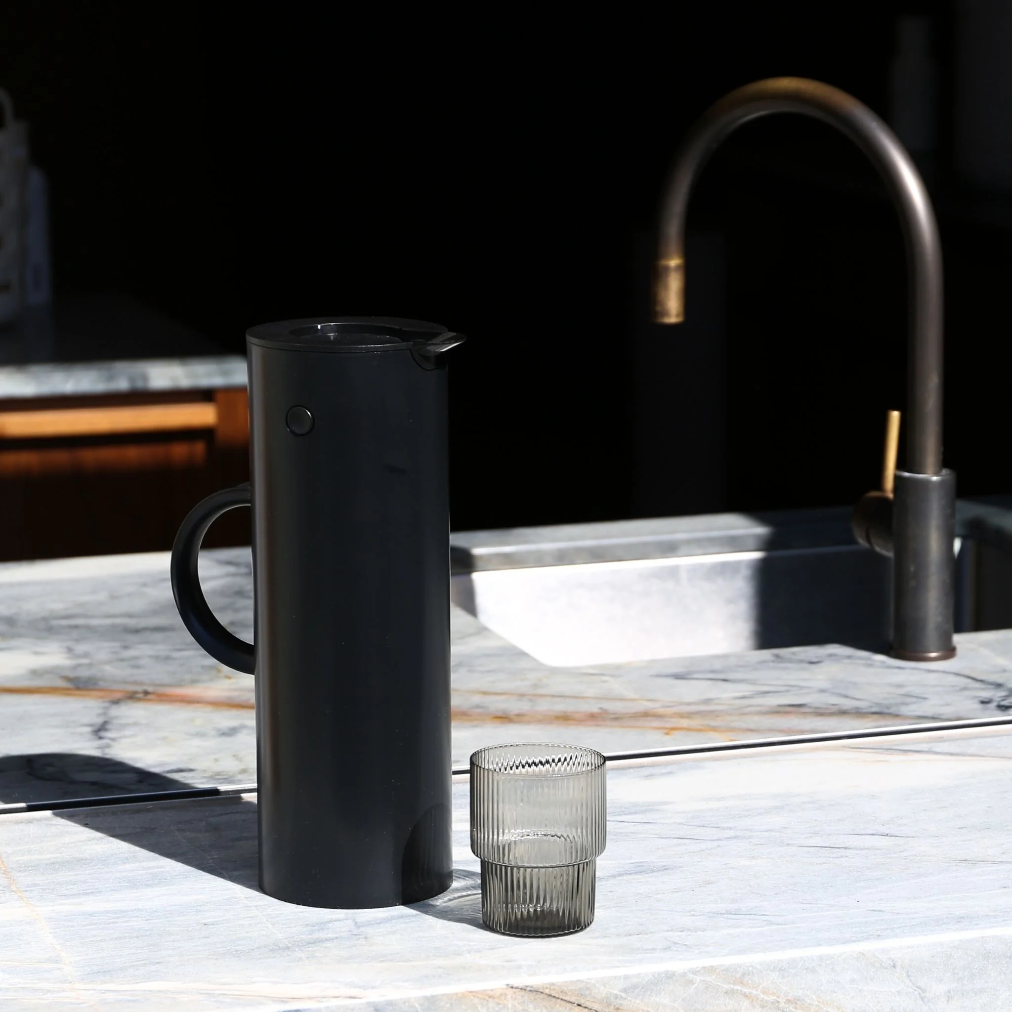 STELTON Em77 Water Vacuum Thermal Jug 1 Litre, Soft Black - Image 3