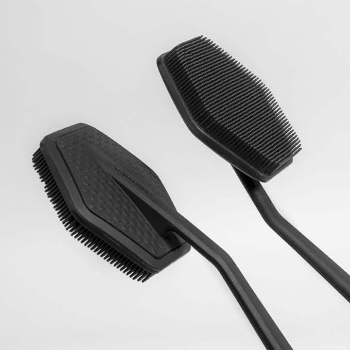 TOOLETRIES The Back Scrubber, Charcoal - Image 4