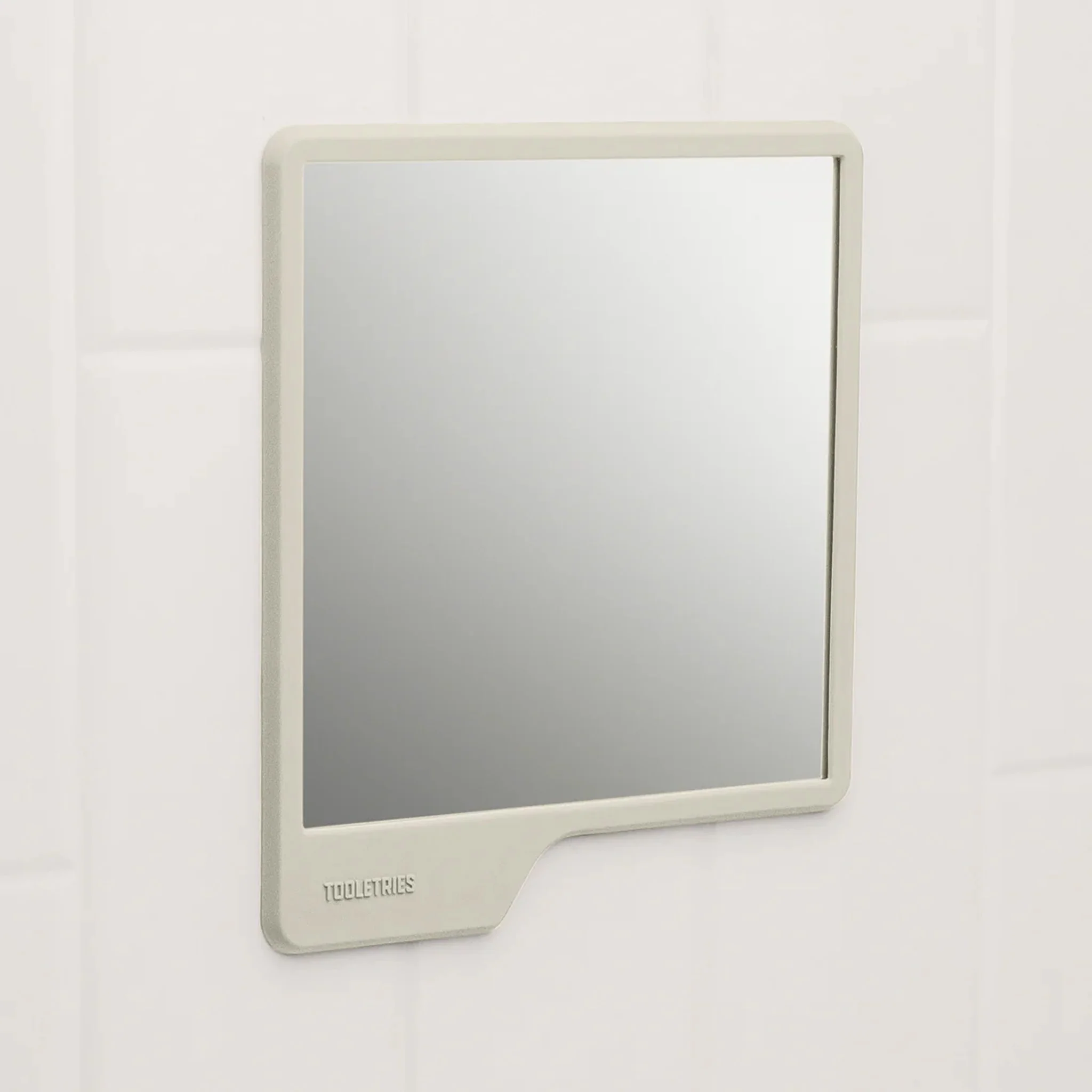 TOOLETRIES The Oliver Shower Mirror, Sand - Image 4