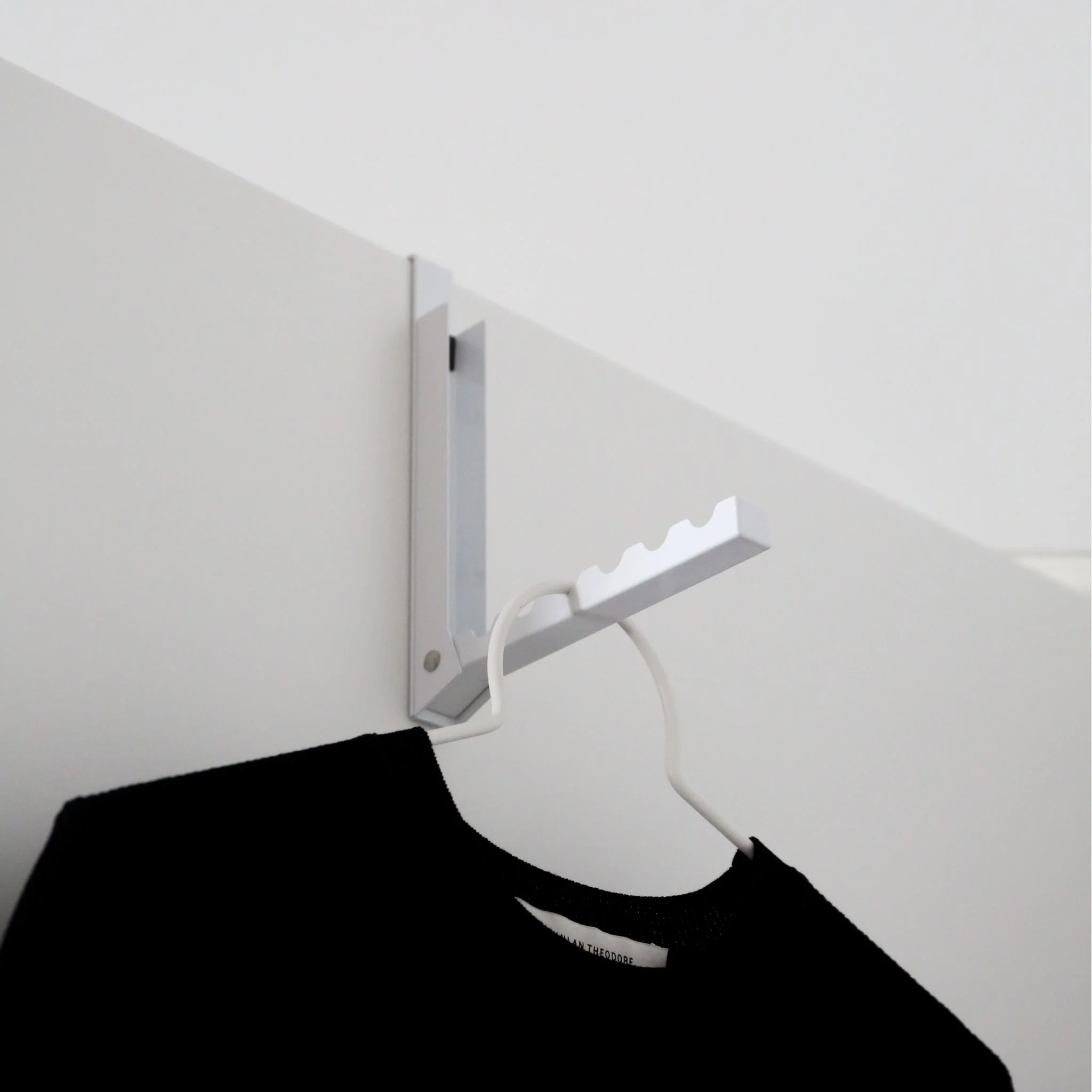 YAMAZAKI Smart Storage Over the Door Hanger Rack, White - Image 10