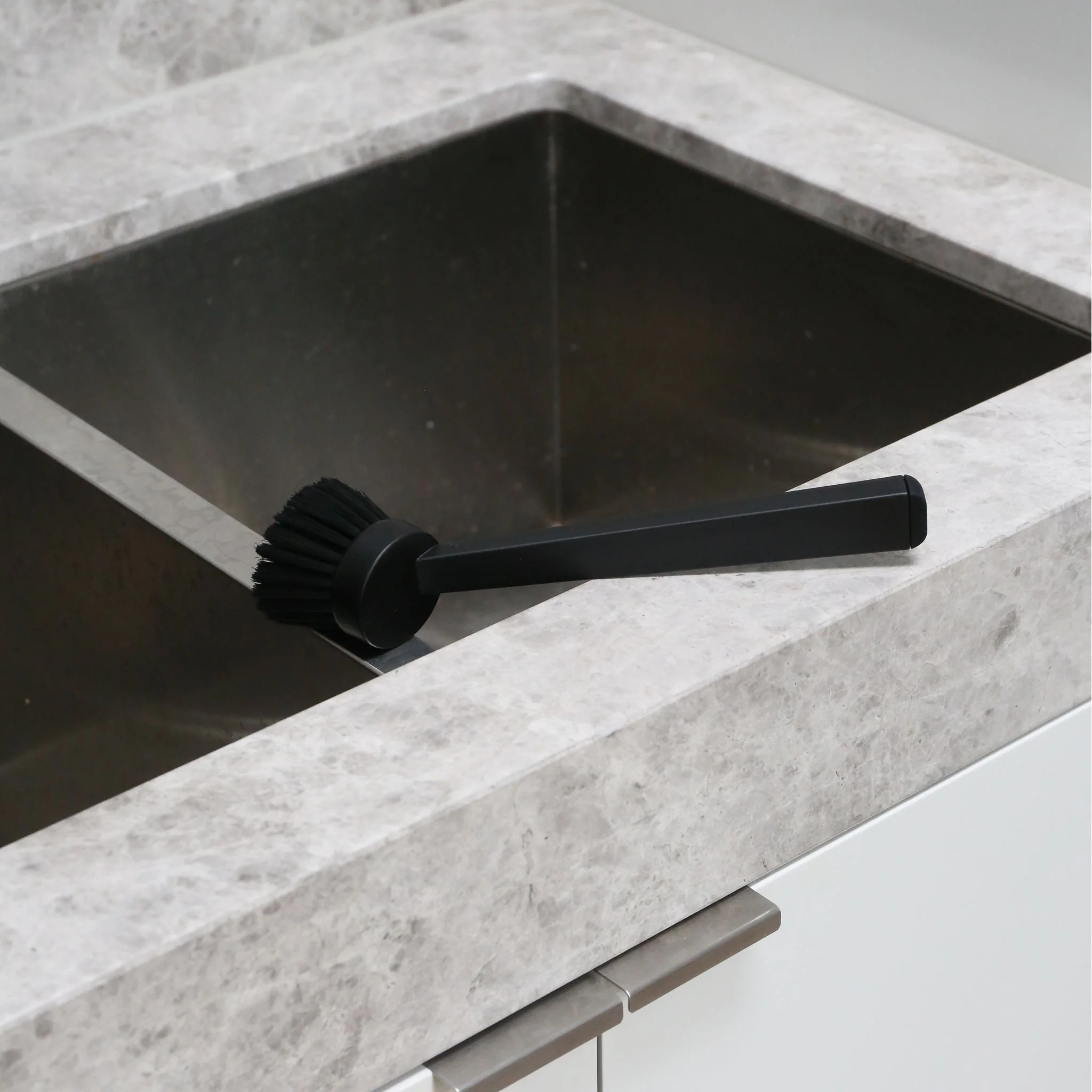 ZONE DENMARK Diish Dishwashing Set, Black - Image 8