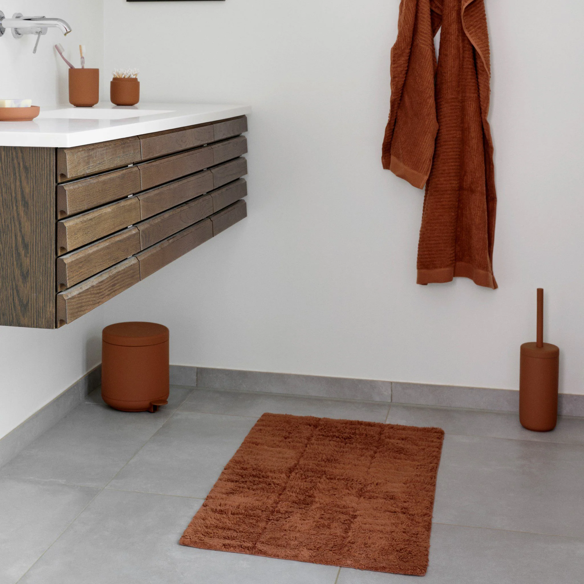 ZONE DENMARK Ume Toilet Brush, Terracotta - Image 3