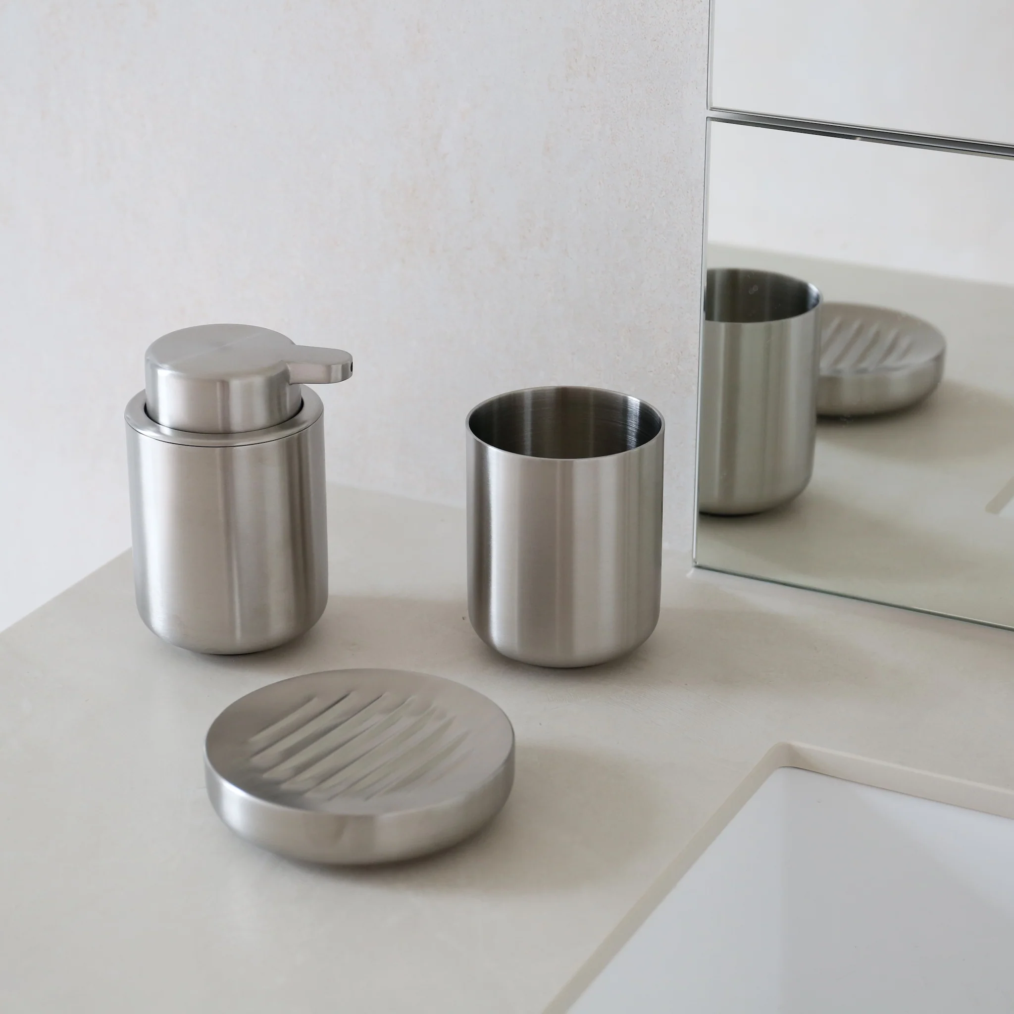 ZONE DENMARK Ume Tumbler/Toothbrush Mug, Steel - Image 7